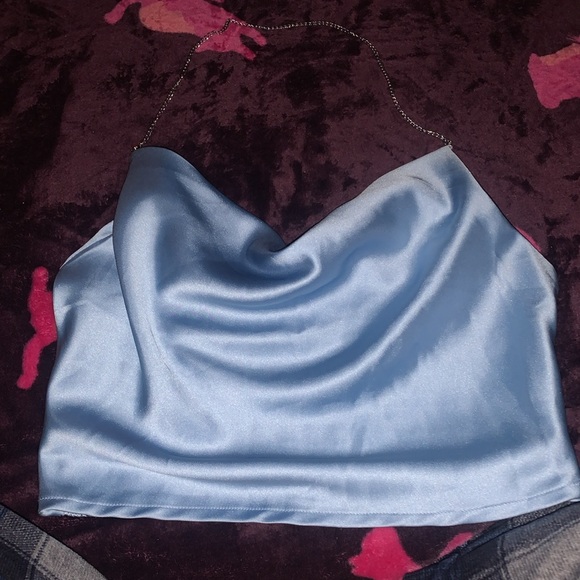 Satin halter crop top - Picture 3 of 3
